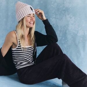 NWT Free People Movement Cozy Season Set -
Ivory Chocolate Combo